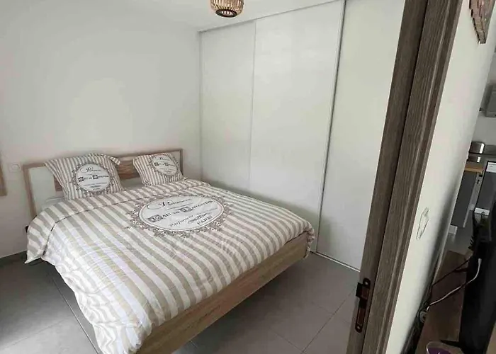 Bel Vue Montagne Proche Bastia Борго